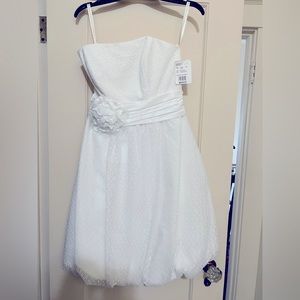 Strapless, white lace dress